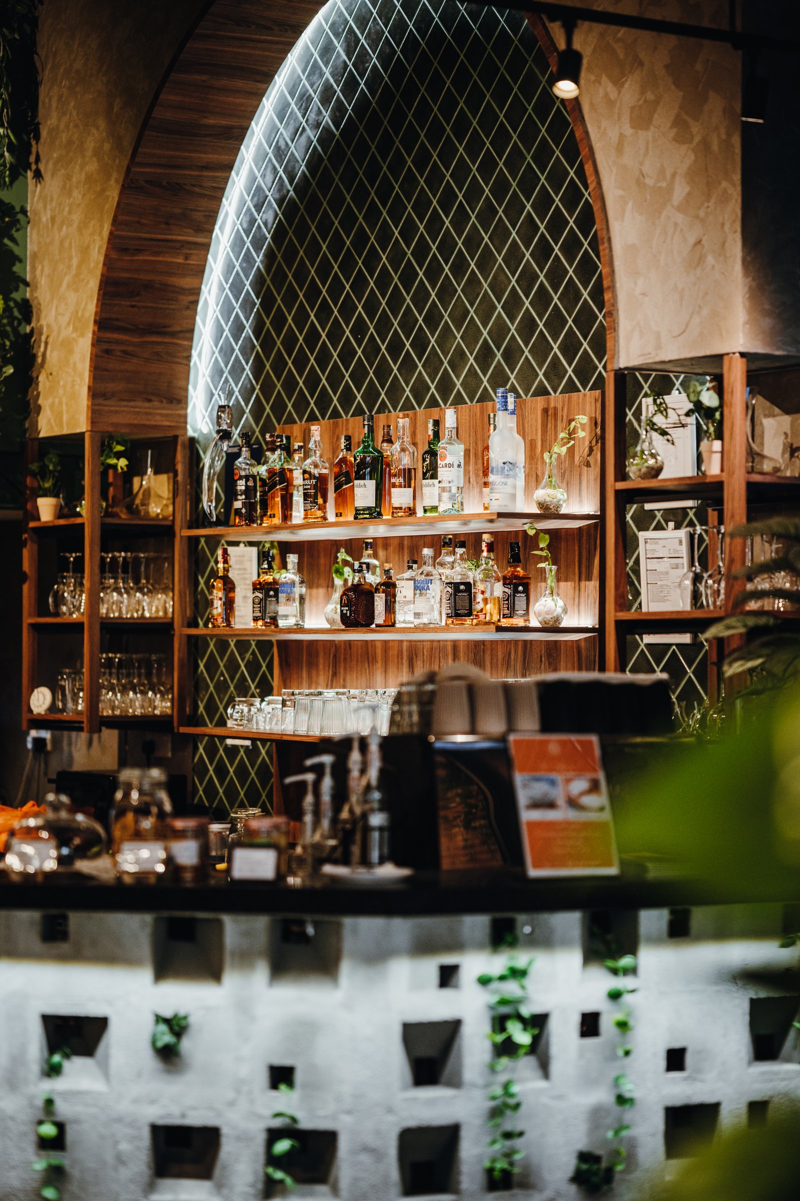 Muska KL dining room